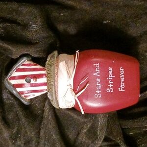Candle in Bisque jar, Red, White, Blue, Stars & Stripes, American Grown Charm